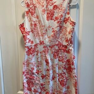 Red and White Sleeveless V-Neck Mini Sundress